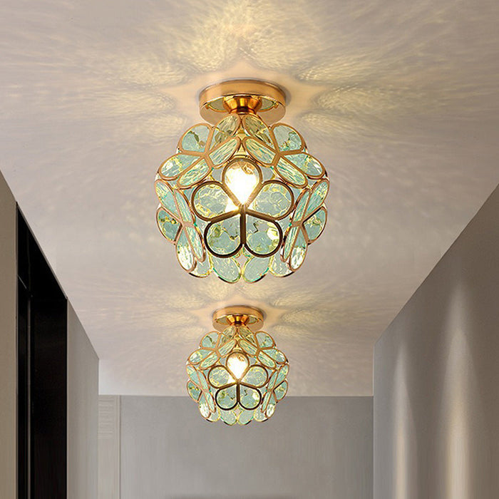 Design-Deckenleuchte aus Glas im floralen Stil