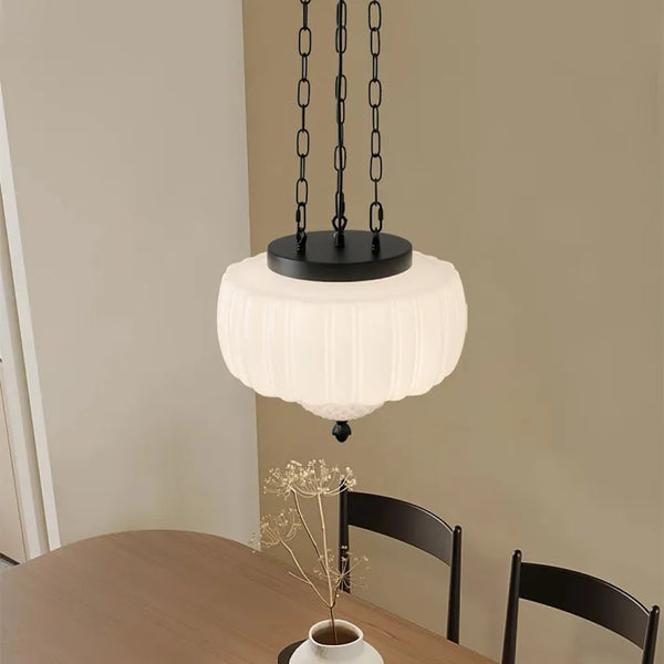 Moderne weiße minimalistische Hängelampe