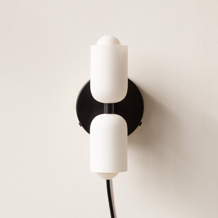 Elegant Up-Down-Wandleuchte aus Acryl