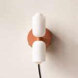 Elegant Up-Down-Wandleuchte aus Acryl