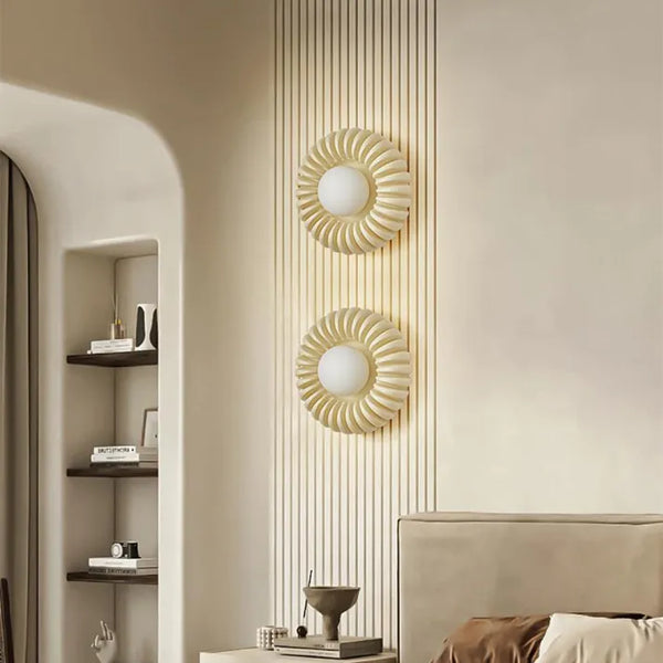 Moderne kreative Schlafzimmer-Wandlampe aus Kunstharz