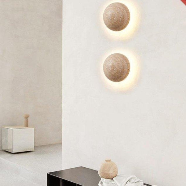 Wandleuchte im skandinavischen Creme-Stil