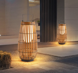 LumaSfera Solar Garten- und Terrassenleuchte – Moderne Outdoor LED-Lampe aus Edelstahl mit E27 Leuchtmittel (IP65)