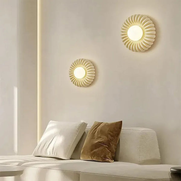 Moderne kreative Schlafzimmer-Wandlampe aus Kunstharz