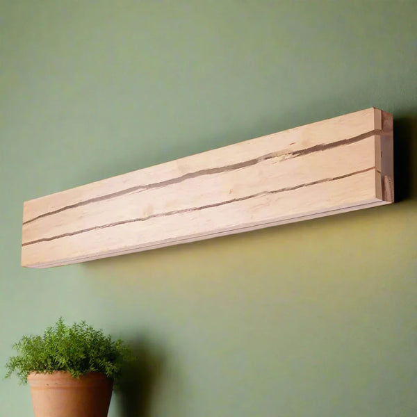 Moderne Wandleuchte in Form eines Risses