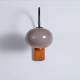 Drehbare Wandleuchte aus Bauhaus-Glas in Khaki mit Holzoberfläche