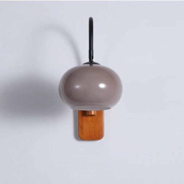 Drehbare Wandleuchte aus Bauhaus-Glas in Khaki mit Holzoberfläche