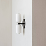 Elegant Up-Down-Wandleuchte aus Acryl