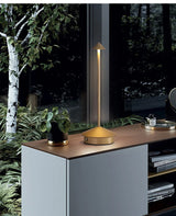 LumaTouch – Wiederaufladbare LED-Tischlampe mit Stufenloser Dimmung