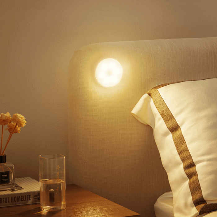 Lampe mit kreisförmigem Bewegungssensor