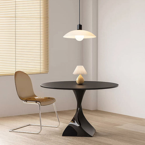 Minimalistische Hängelampe aus weißem Verbundglas