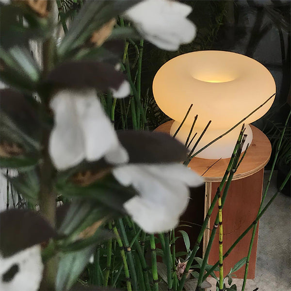 Moderne Glas-Donut-Tischlampe