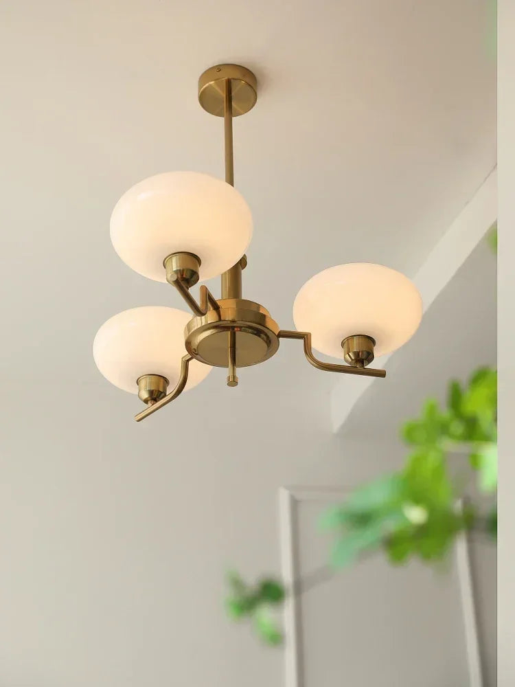 Mittelalterliche Bauhaus-Deckenlampe