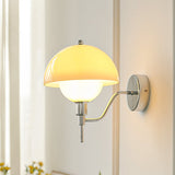 Wandleuchte Pilz in Creme Farbe