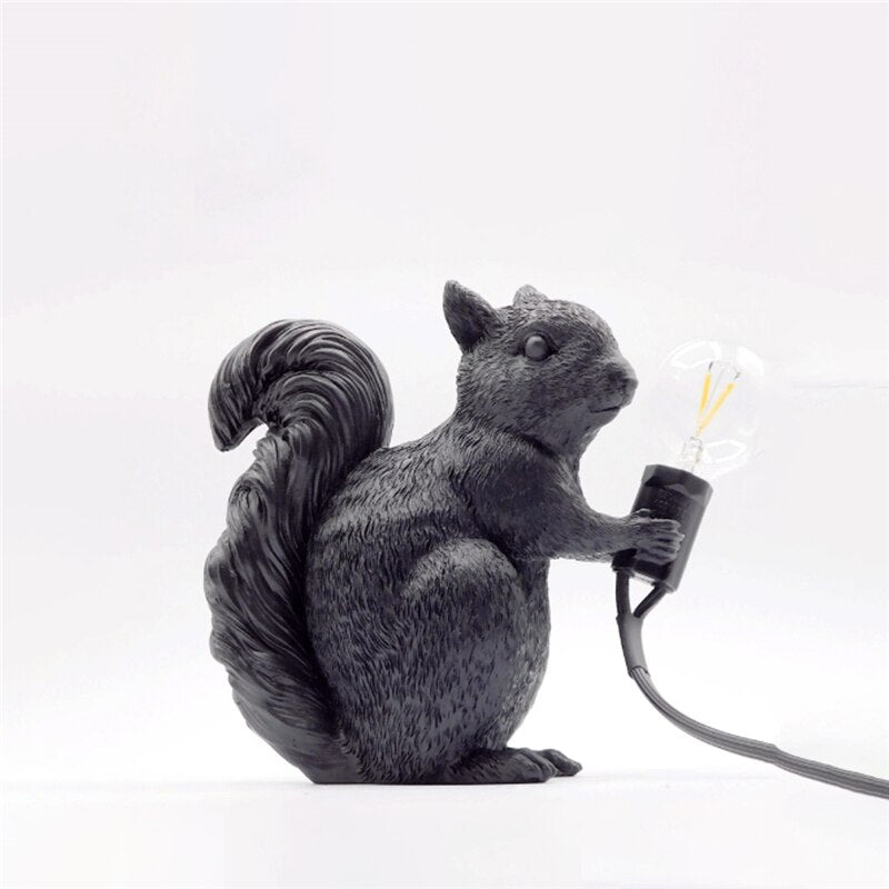 Nordic Designer Niedliches Eichhörnchen Tischlampe
