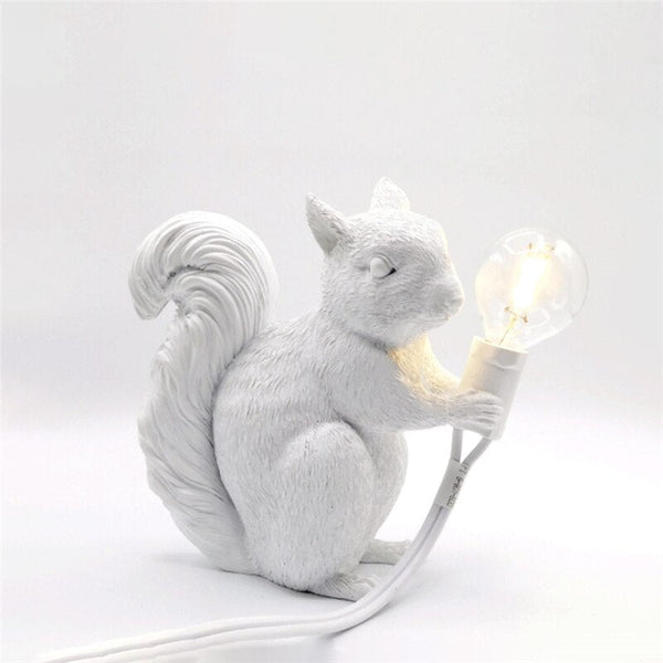 Nordic Designer Niedliches Eichhörnchen Tischlampe