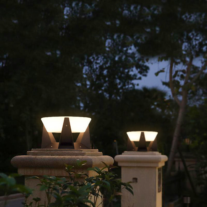 Landelicht | Luxuriöse solarbetriebene Außenlampe