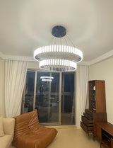 Eleganter hängender LED-Kronleuchter mit warmem, neutralem und kühlem Licht