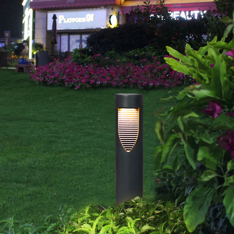 SolarGlow Tuinlamp – Waterdichte Solar LED Buitenverlichting voor Villa, Oprit & Landschap