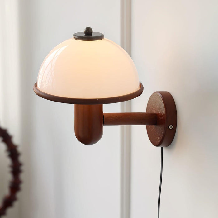 Pilz-Wandlampe aus Holz