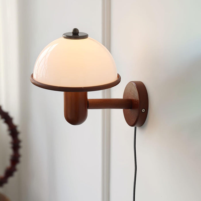 Pilz-Wandlampe aus Holz
