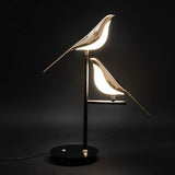 BirdLamp – Stilvolle LED-Tischlampe mit goldenem Vogel-Design