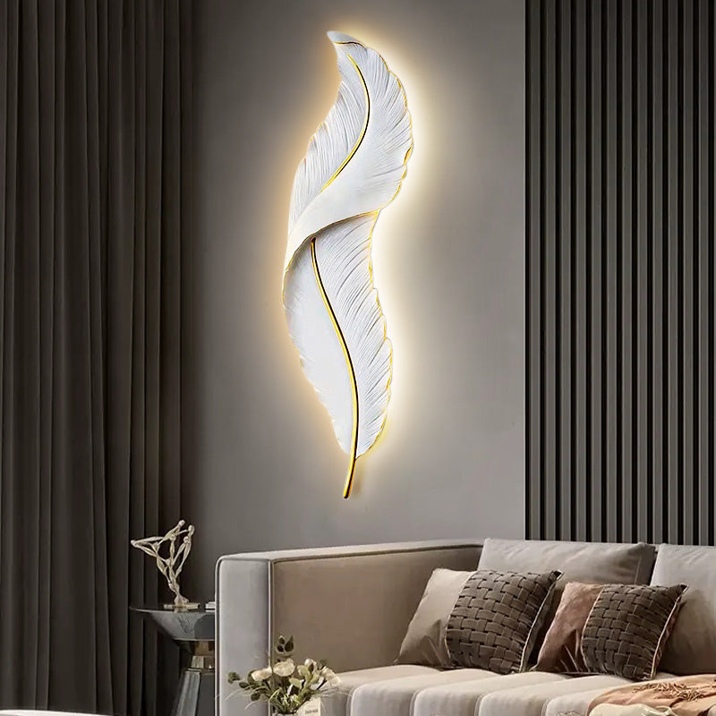 Gloray LED-Wandleuchte in Form einer Feder