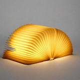 Enchanted Book Lampe für auf Tisch mit warmem Licht