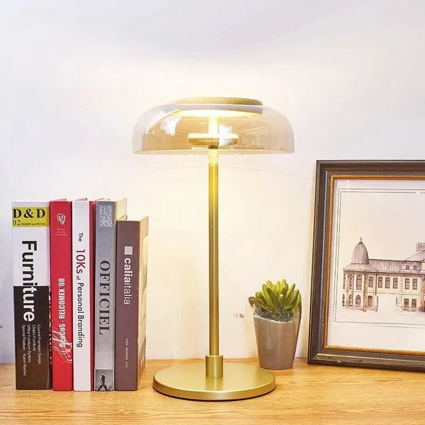 Aurélo – Designer Tischlampe aus Glas mit LED & Postmodernem Stil