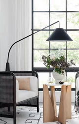 LumiArc – Luxuriöse Holz-Bogen-Stehlampe mit Stoffschirm