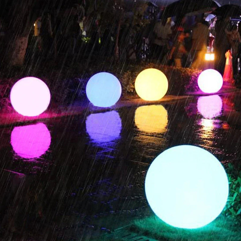 LumiGlow LED Gartenkugel – 16 Farben, Fernbedienung & Wiederaufladbar