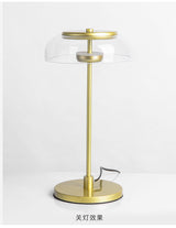 Aurélo – Designer Tischlampe aus Glas mit LED & Postmodernem Stil