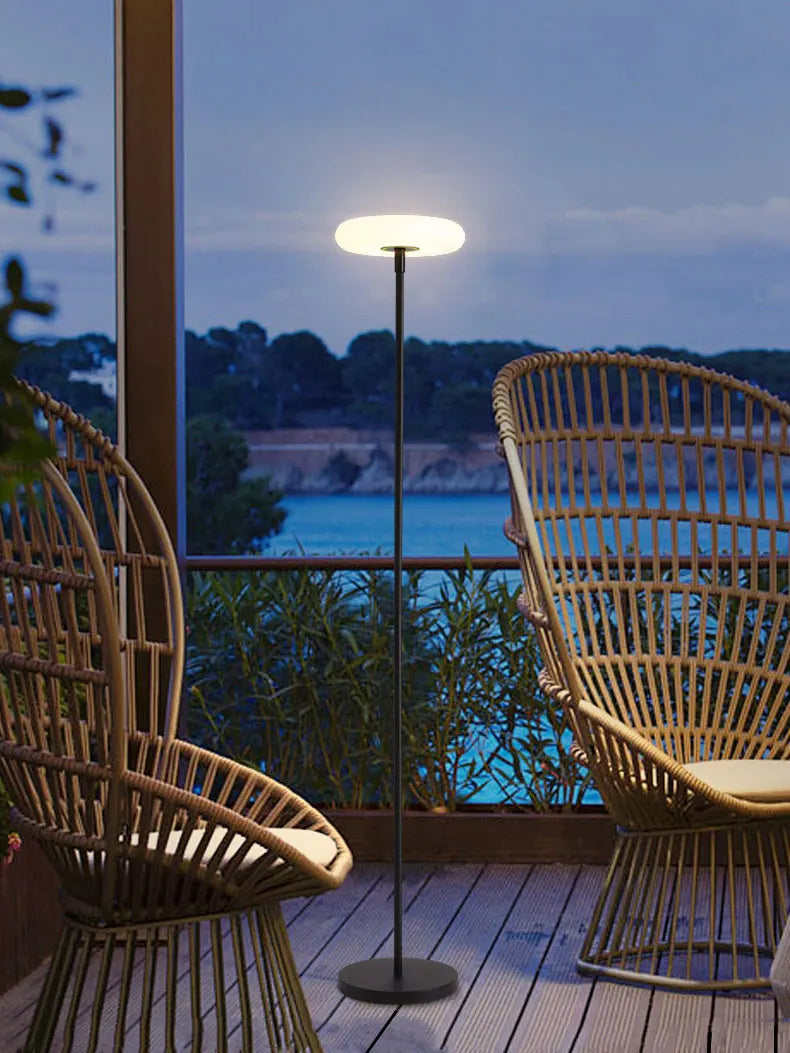 NordiGlow Minimalistische Solar Bodenlampe
