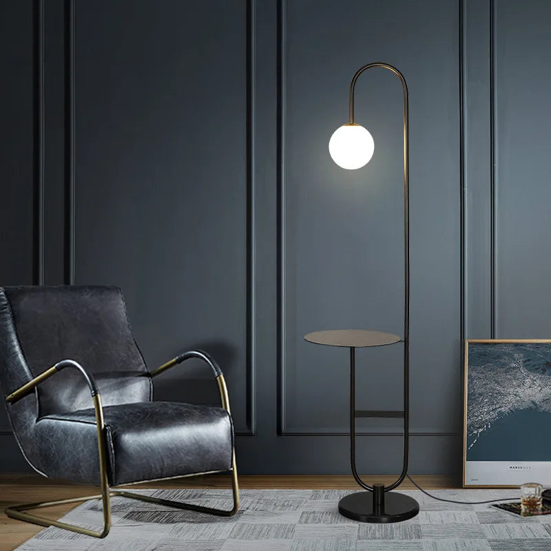 Nordic Luxe Vloerlamp met Marmeren Bijzettafel