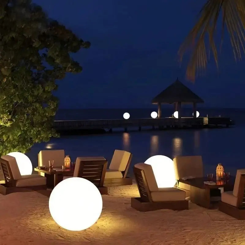 LUXARÉ GlowSphere RGB Gartenleuchte