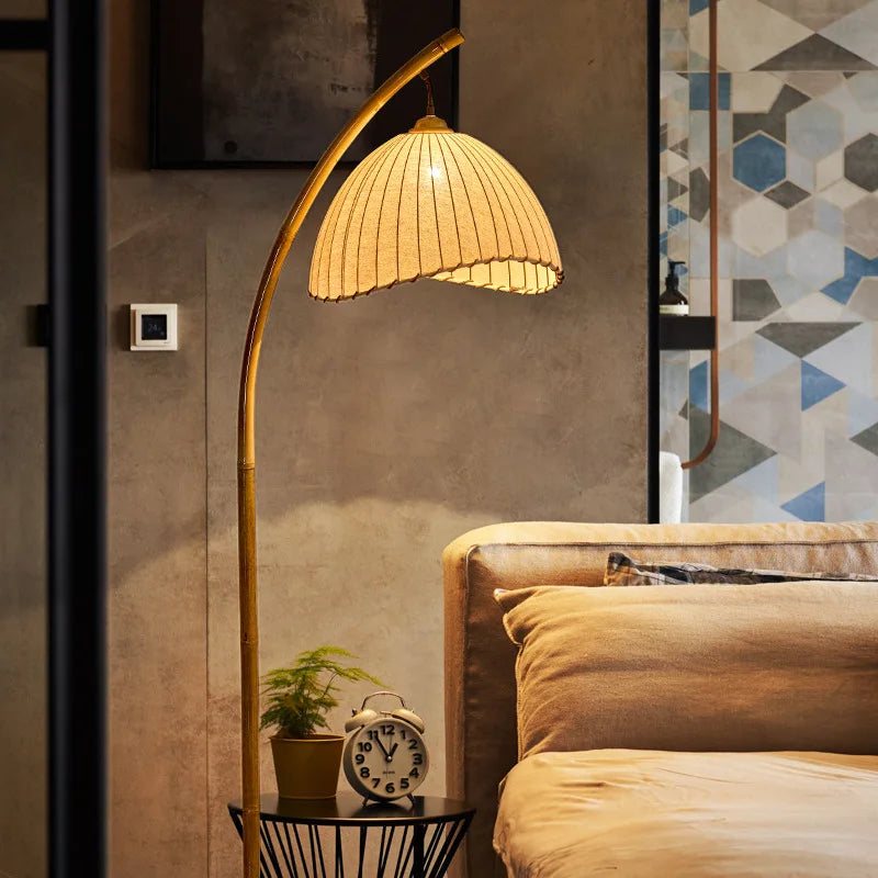 ZenGlow Wabi-Sabi LED Stehlampe – Nordisches & Japanisches Design für eine Ruhige Atmosphäre