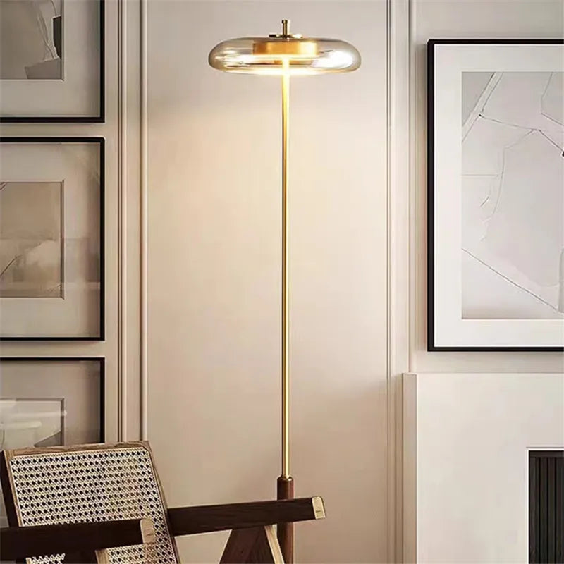 Luxus LED Tisch- & Stehlampe – Stilvolle Beleuchtung für Schlafzimmer, Bad & Arbeitszimmer