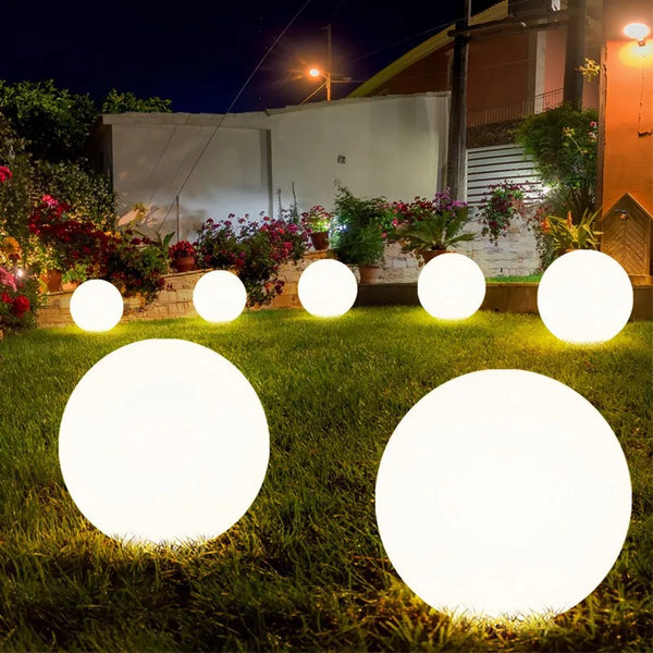LUXARÉ GlowSphere RGB Gartenleuchte