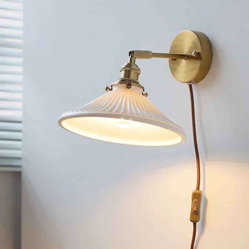Kyotaro Wandleuchte – Japanische Keramik-Wandlampe mit LED-Kompatibilität