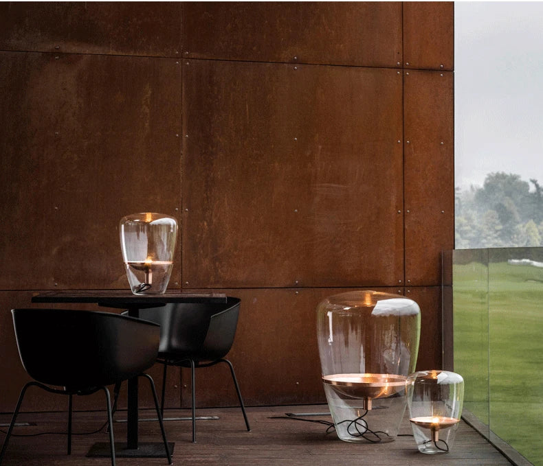 AuroraGlow – Nordische Designer LED Tischlampe aus Glas
