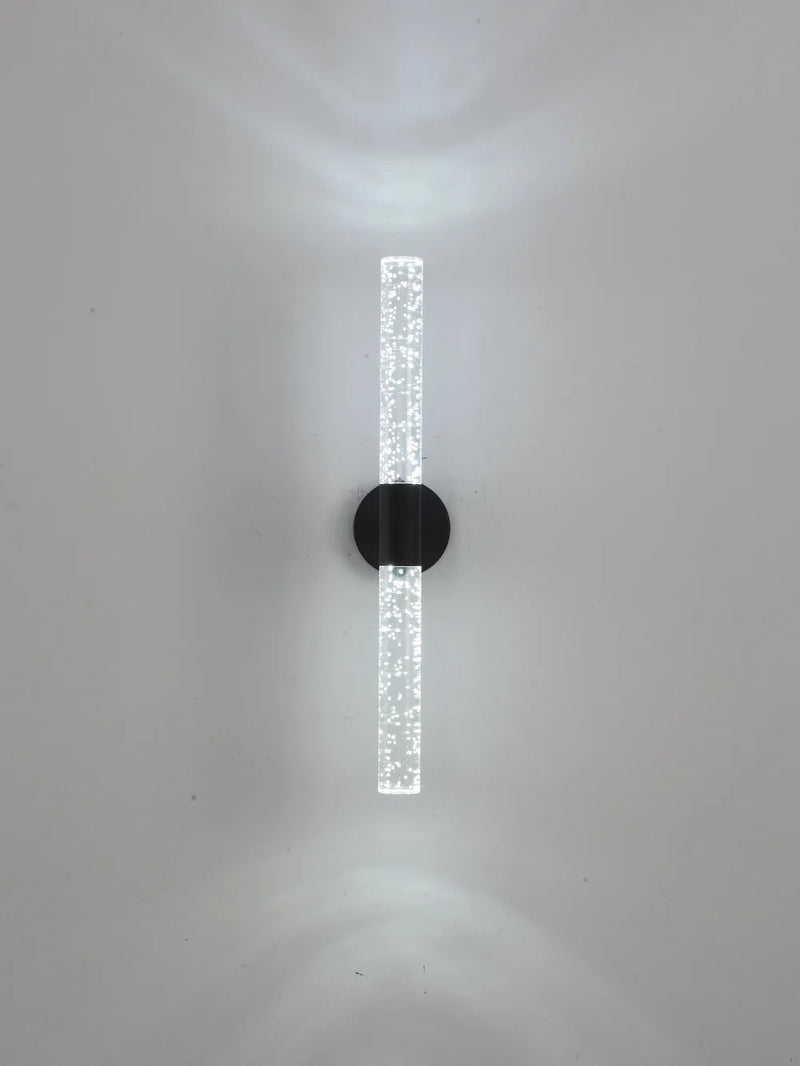 LumiGlas – Luxuriöse LED-Wandleuchte mit Kristall-Bubble-Stab