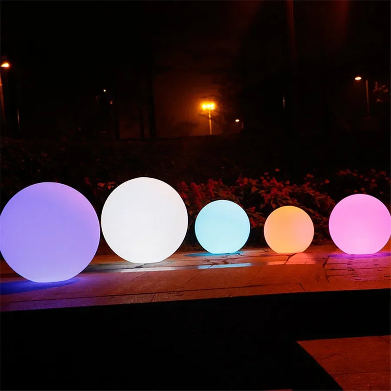 LumiGlow LED Gartenkugel – 16 Farben, Fernbedienung & Wiederaufladbar