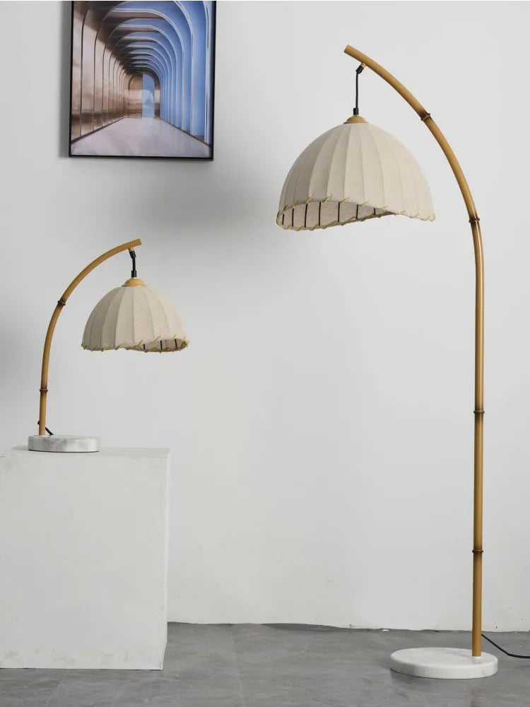 ZenGlow Wabi-Sabi LED Stehlampe – Nordisches & Japanisches Design für eine Ruhige Atmosphäre