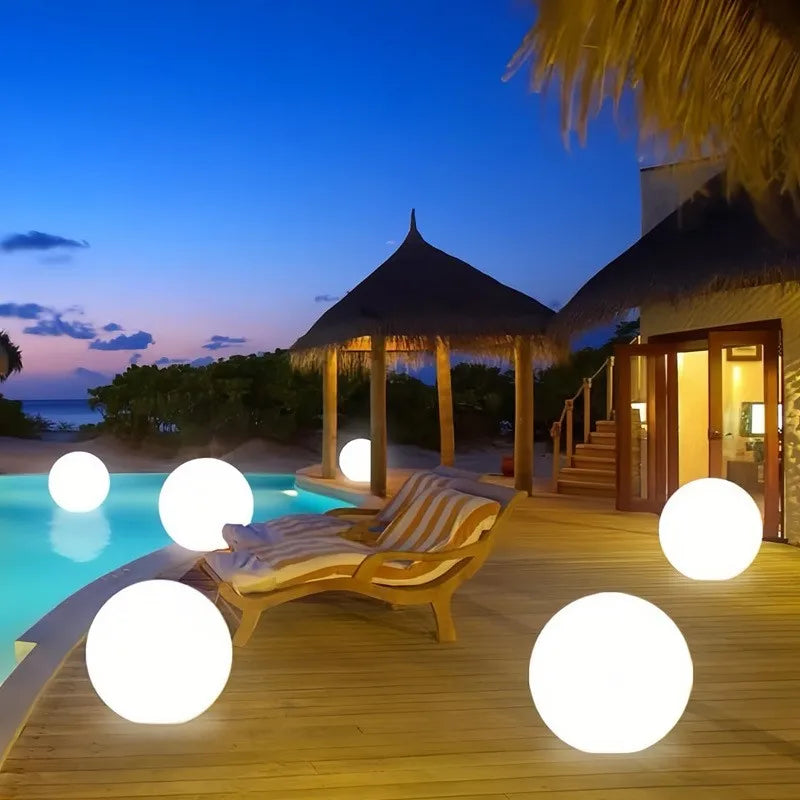 LUXARÉ GlowSphere RGB Gartenleuchte