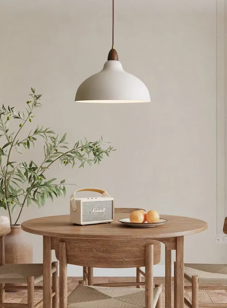 Skandinavische Hängelampe für die Küche