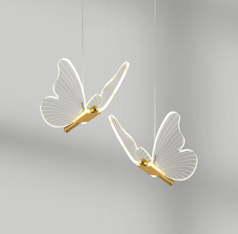 Hängeleuchte In Form Eines Schmetterlings