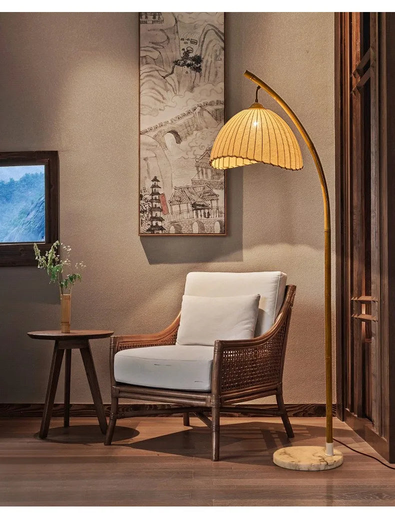 ZenGlow Wabi-Sabi LED Stehlampe – Nordisches & Japanisches Design für eine Ruhige Atmosphäre
