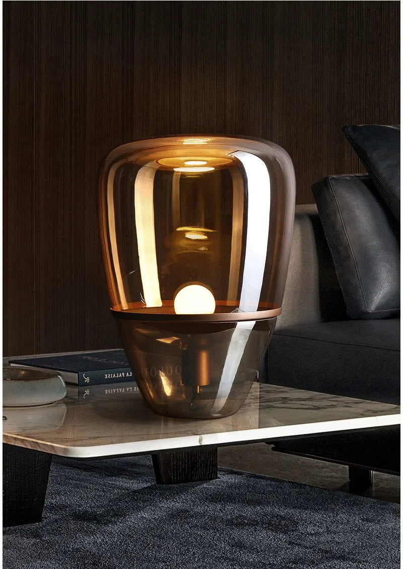 AuroraGlow – Nordische Designer LED Tischlampe aus Glas