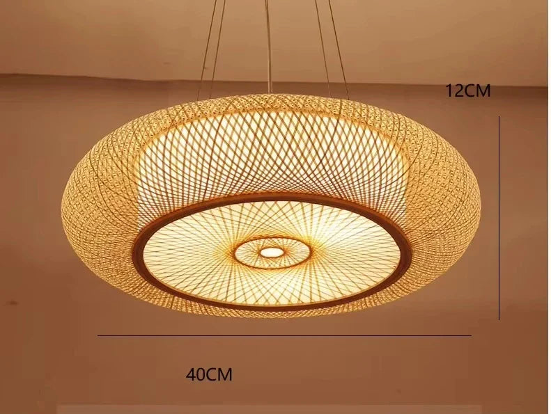 BambuLoom Grace: Handgefertigte Bambus-Rattan-Hängeleuchte