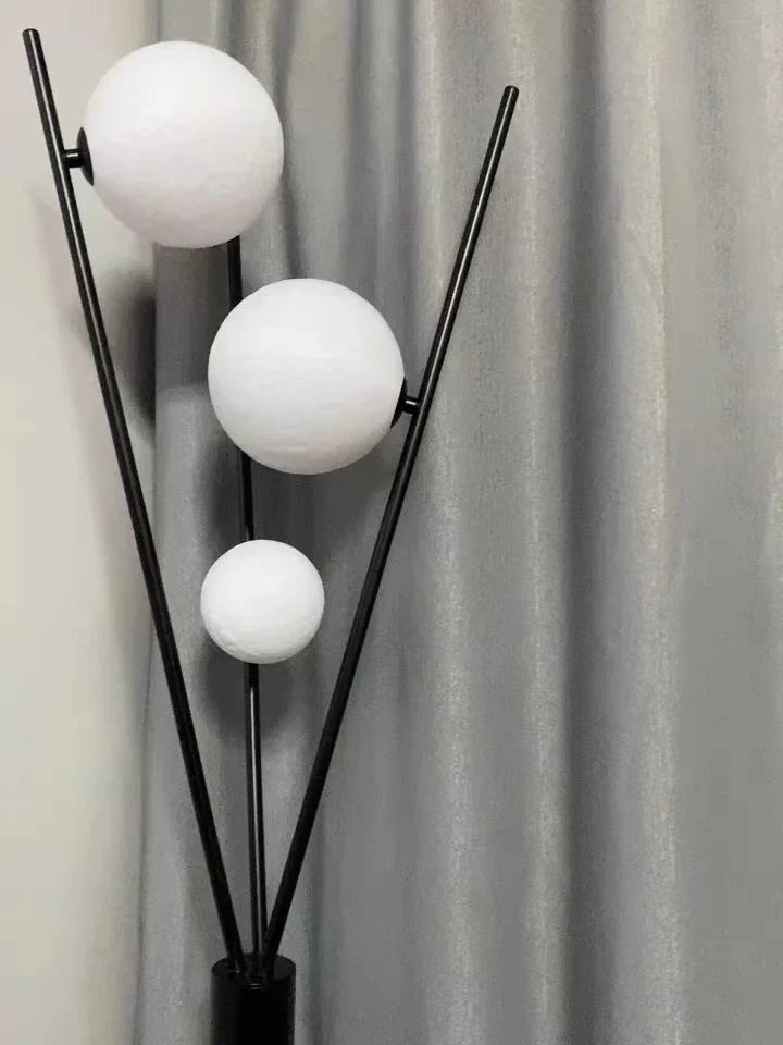 LunaGlow 3D Mond Stehlampe – Moderne LED Tripod Lampe für Wohnzimmer, Schlafzimmer & Büro